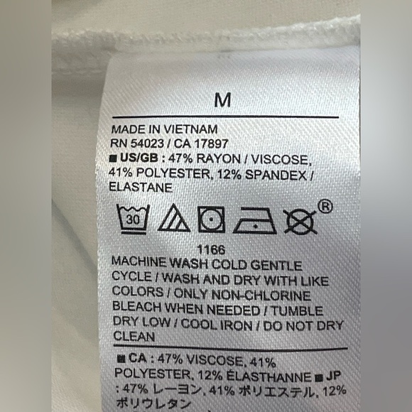 BANANA REPUBLIC ~ SOFT TOUCH SCUBA FITTED TOP MEDIUM - Picture 7 of 7